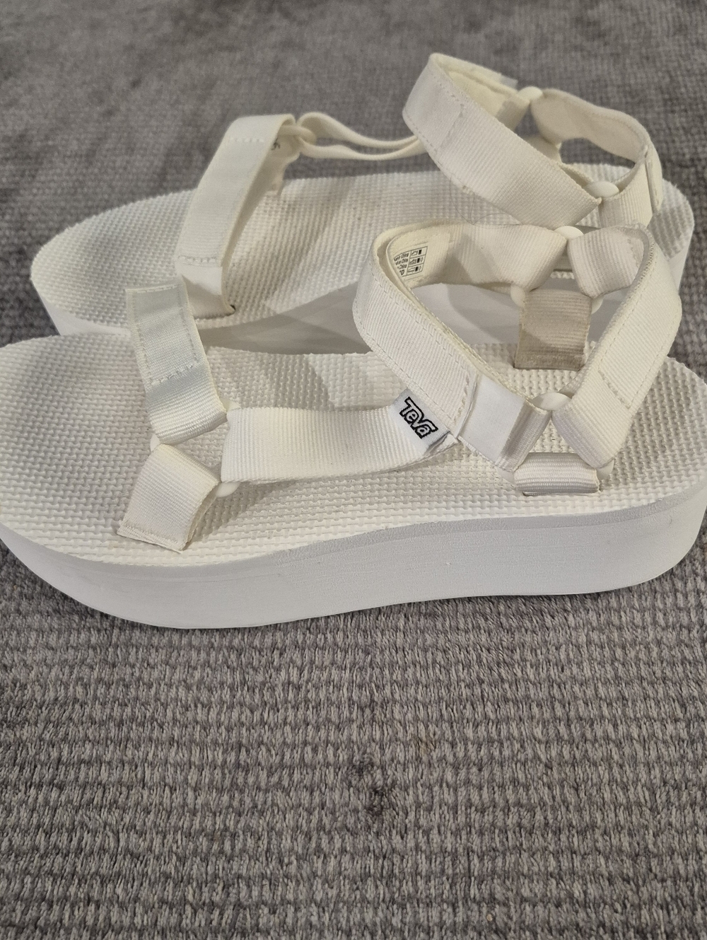 Teva Women Flatform Universal Platform Y2K Inspired Sandal Size 9 White Recycled - Picture 4 of 8